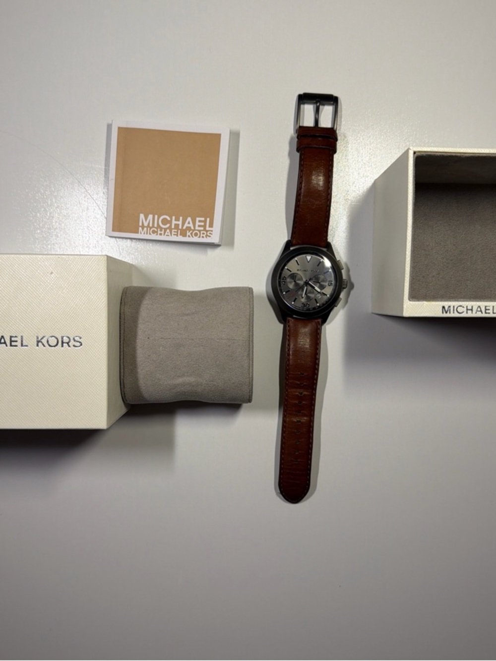 Michael Kors MK8471 Chronograph Watch Black Dial Brown Leather - Picture 3 of 6